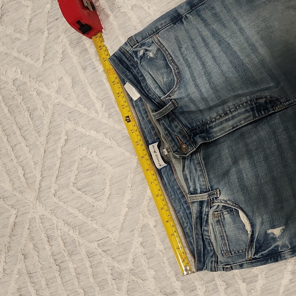 Classic High Rise Light Blue Jeans - Picture 6 of 8